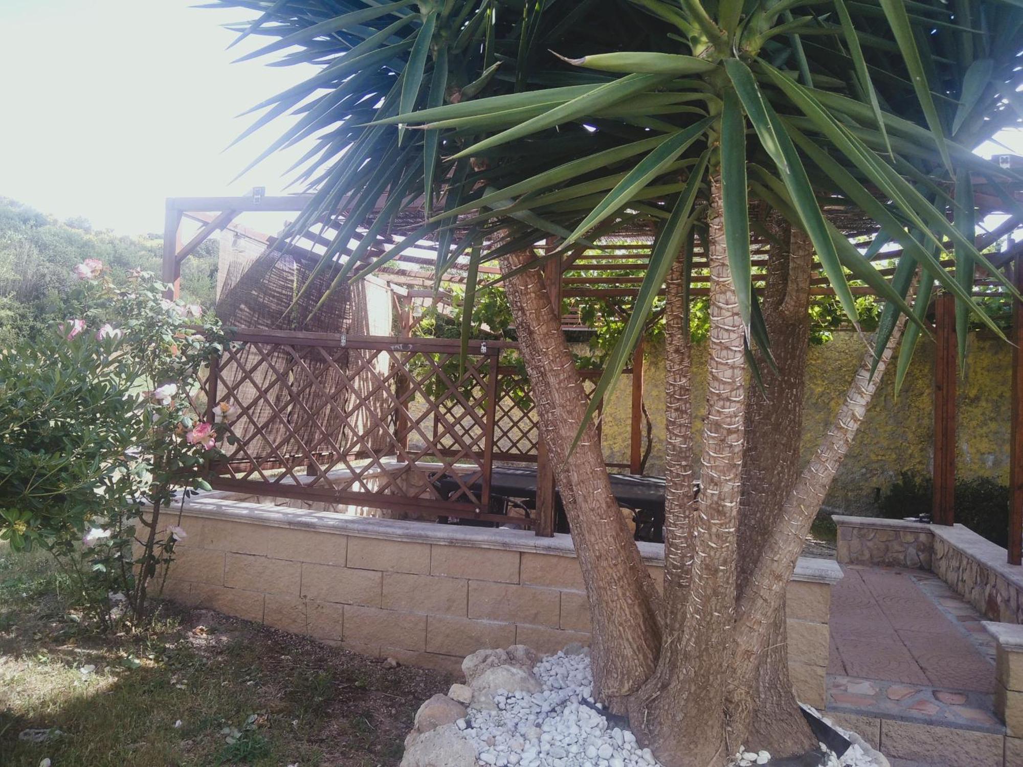 Grotta Delle Fate Bed & Breakfast Ossi